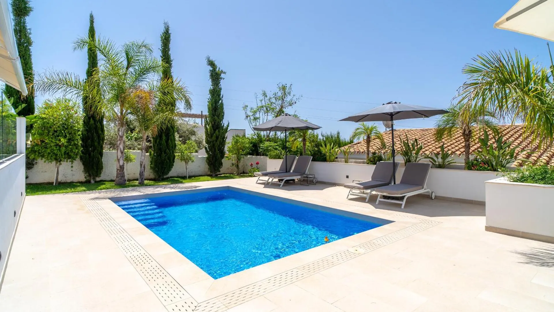 Villa Grand Pool Terrace by Casasol Nerja